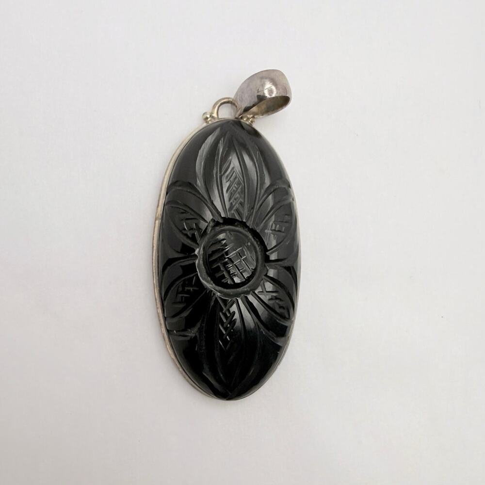 Gemporia TGGC Sterling Silver Carved Black Onyx Pendant Art Deco Style Flower